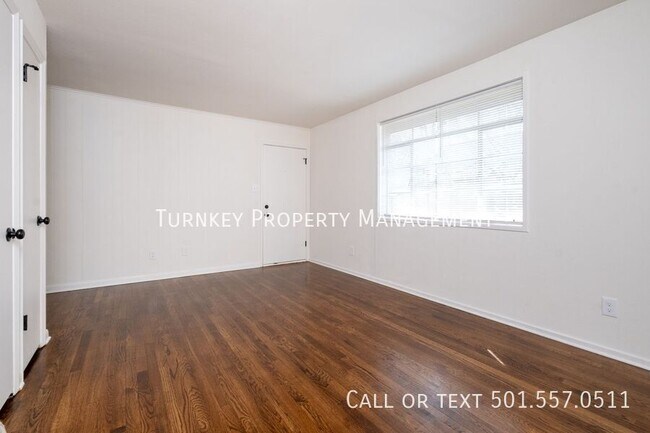 Building Photo - 615 Sherman St