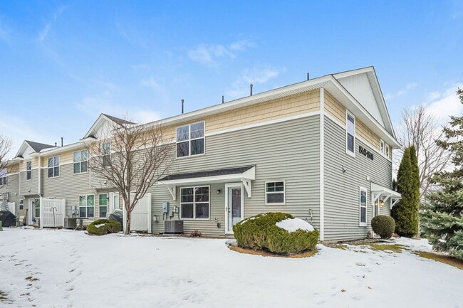 Building Photo - 15640 60th Ave N