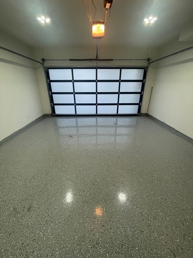 Building Photo - Fully Renovated Home in Millcreek – Modern...