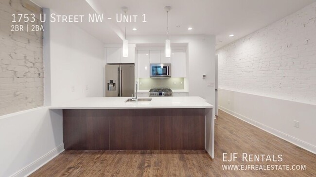 Building Photo - U Street Corridor Two Bedroom For Rent! Pe...