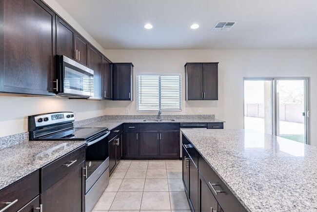 Building Photo - Discover the perfect blend of comfort and ...
