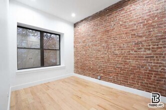 Building Photo - 3 bedroom in Brooklyn NY 11210