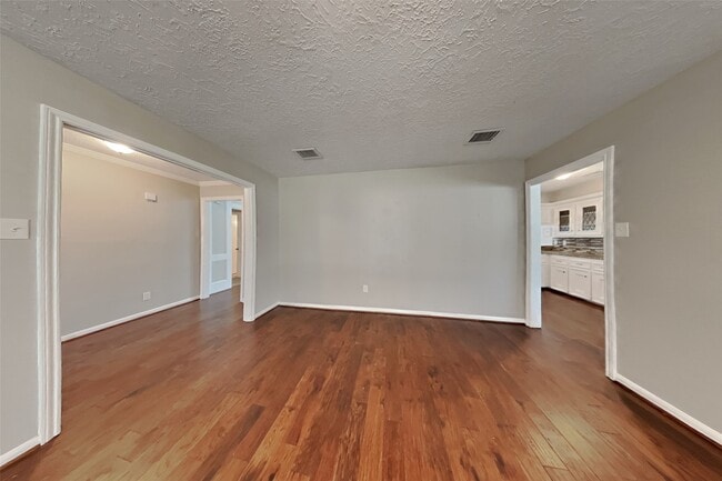 Building Photo - 12927 Lemur Ln