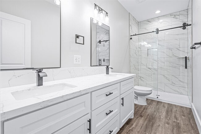 Building Photo - 3821 Easy St