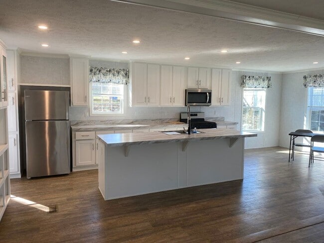 Building Photo - 135 Church Rd