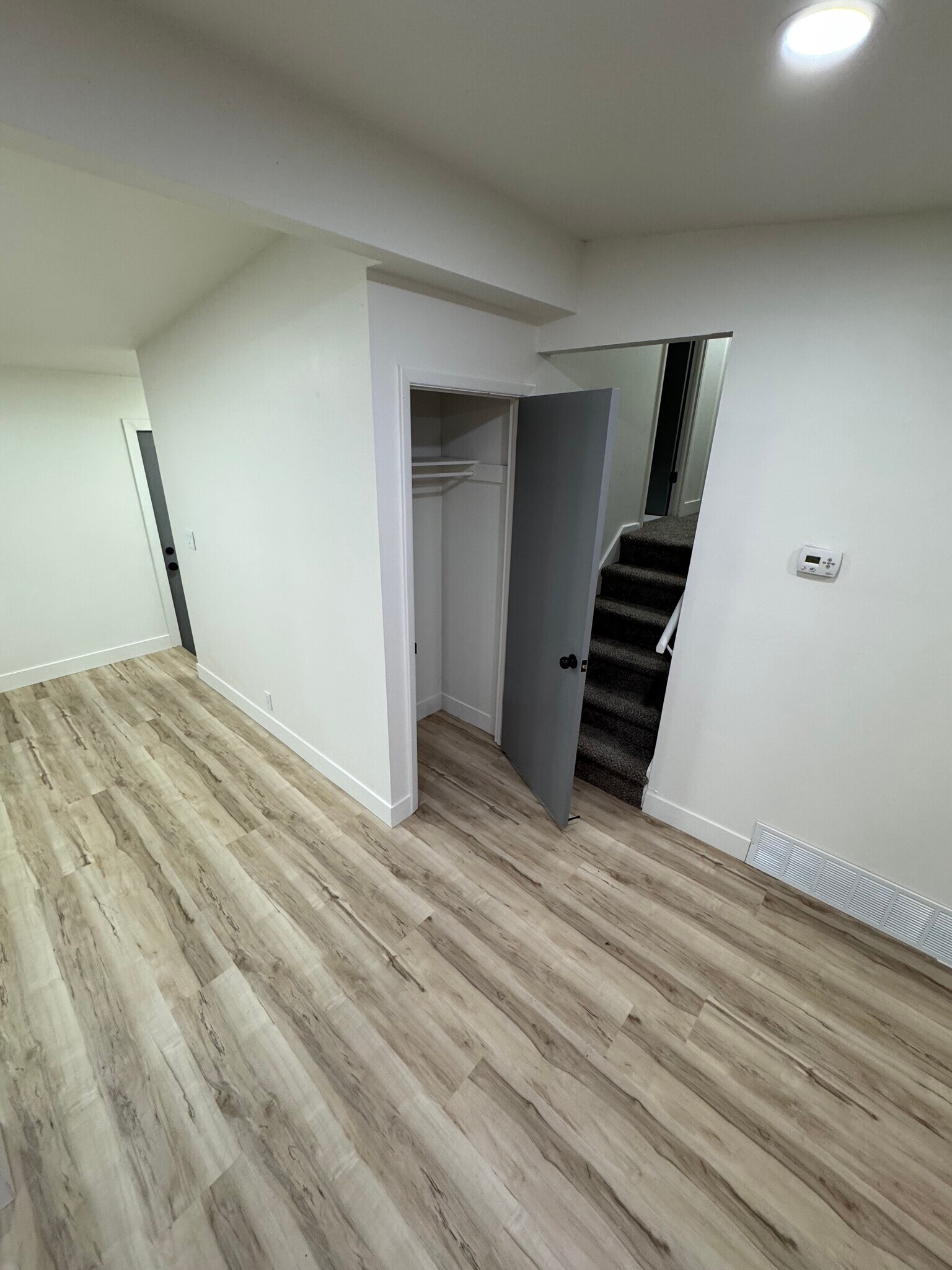 Building Photo - 2171 W Kirkham Way