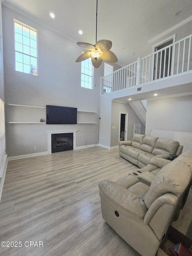 Building Photo - 7009 N Lagoon Dr