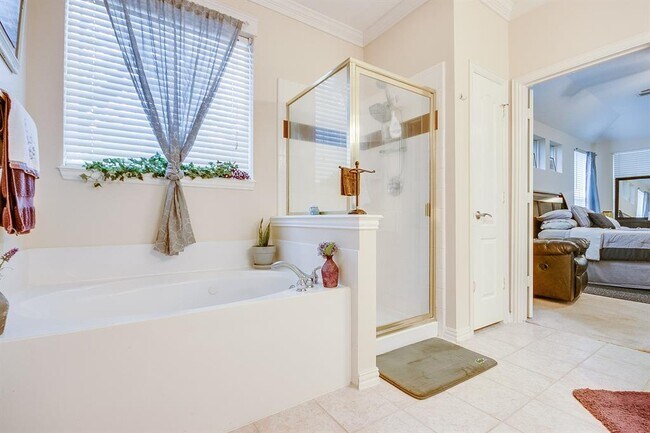 Building Photo - 2603 Plantation Hollow Ct