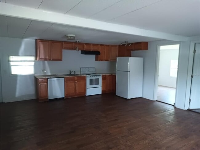 Building Photo - 3368 Maple Ln