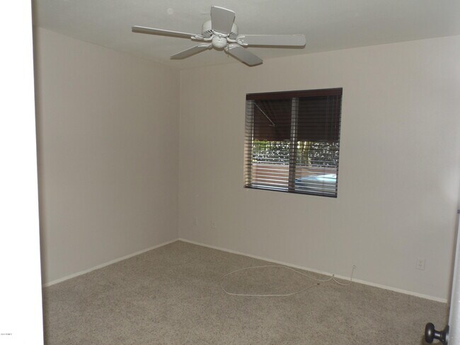 Building Photo - 2705 E Cactus Rd