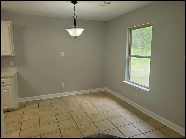 Building Photo - 183 Charles Dr