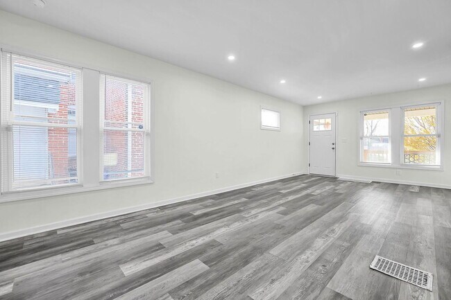 Building Photo - 1216 Atcheson St