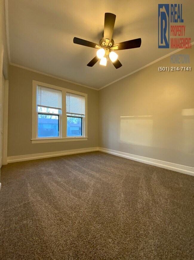 Building Photo - 4820 W 29th-