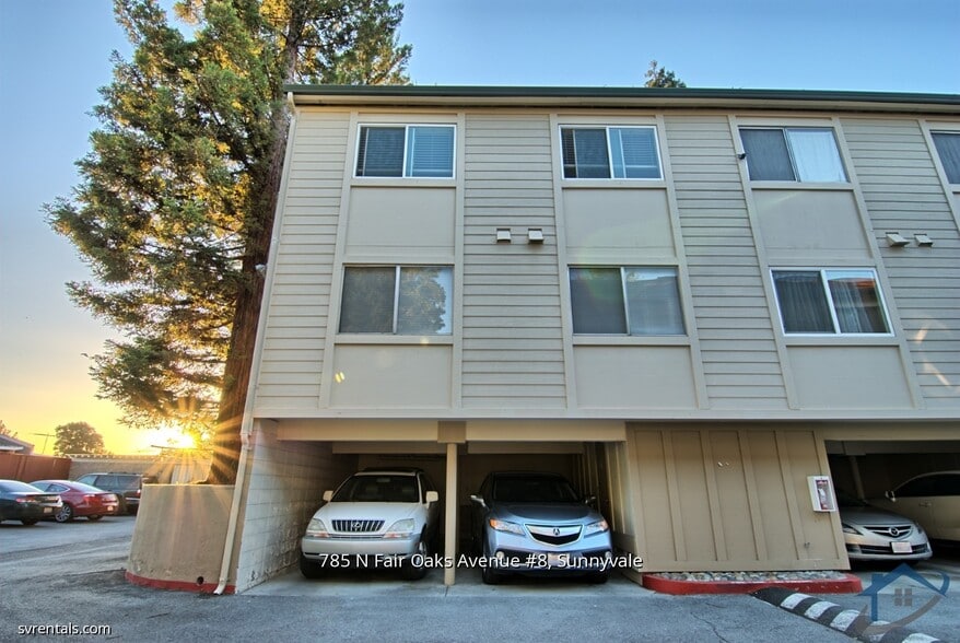 Building Photo - 785 N Fair Oaks Ave