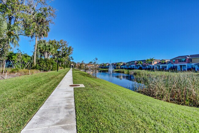 Building Photo - 12937 Trevi Isle