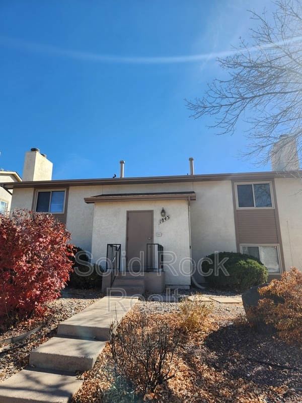 Building Photo - 1845 Zebulon Dr