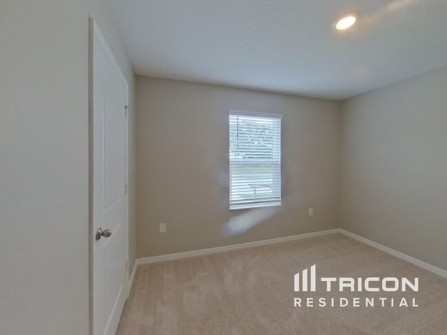 Building Photo - 29350 Fedora Cir