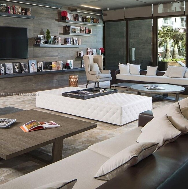 Building Photo - 1080 Brickell Ave