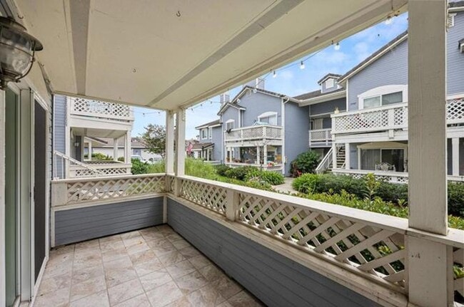 Building Photo - Remodeled 2BD Condo in the Heart of Old Poway