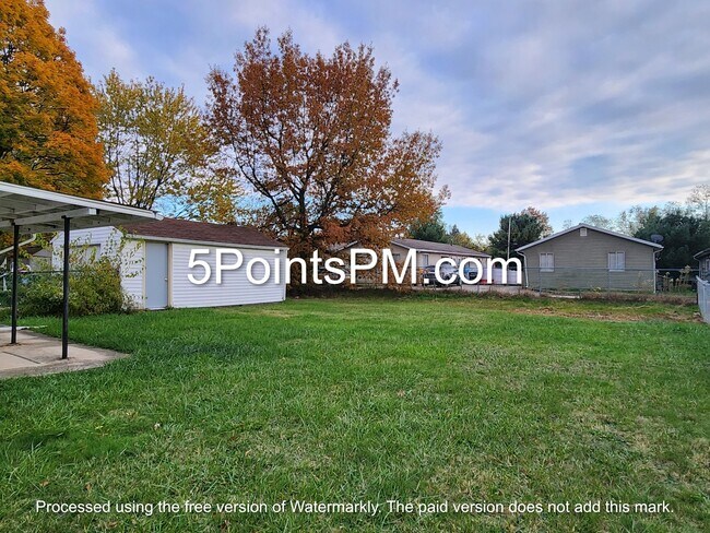 Building Photo - 1032 Andrew St