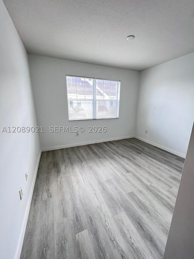Building Photo - 5980 W Sample Rd