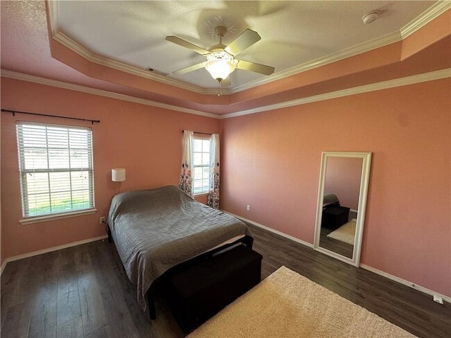 Building Photo - 6505 S 50th St