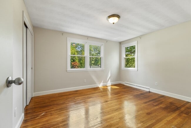 Building Photo - 16 Paulson Dr