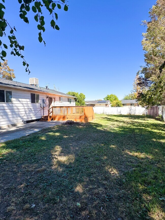 Building Photo - 5333 Peachwood Cir