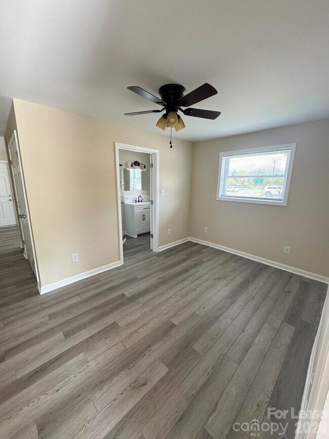 Building Photo - 1625 Armstrong Frd Rd