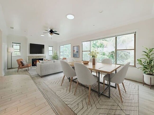 Building Photo - Spacious 6 Bed in Carlsbad with Ocean Views and Roof Top deck, 1 mile to the Beach!!