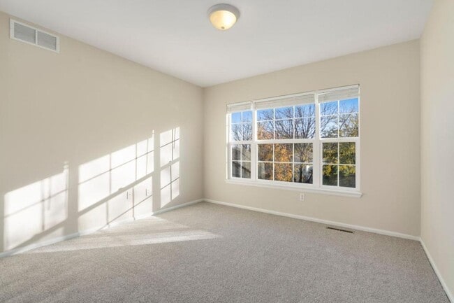 Building Photo - 2614 Canby Way