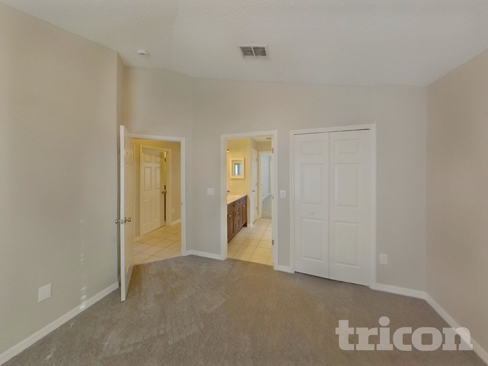 Building Photo - 9405 Sayre St