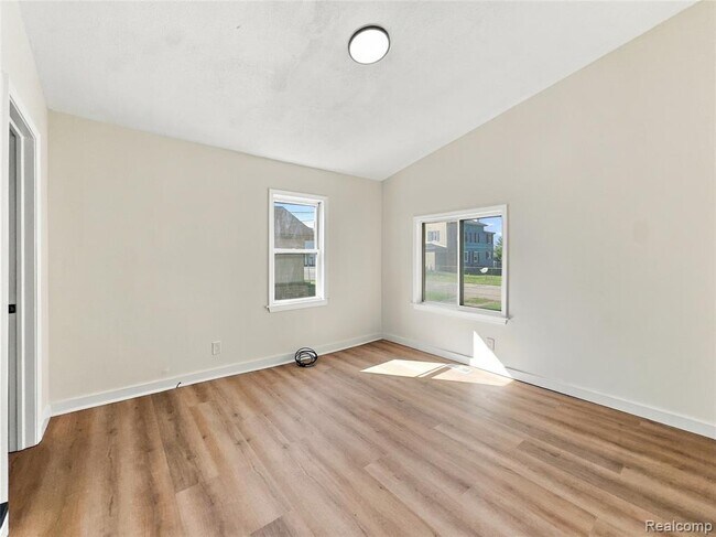 Building Photo - 2034 Kenneth St
