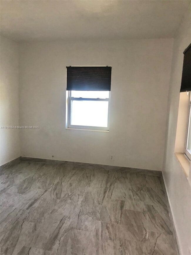 Building Photo - 2519 Pierce St