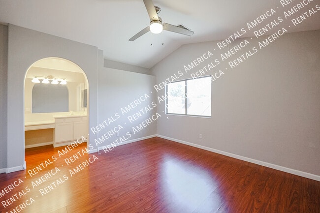 Building Photo - 3440 E Southern Ave