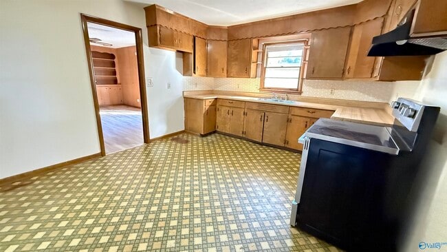 Building Photo - 6167 Wall Triana Hwy