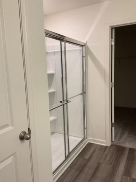 Building Photo - 305 Pond Ct