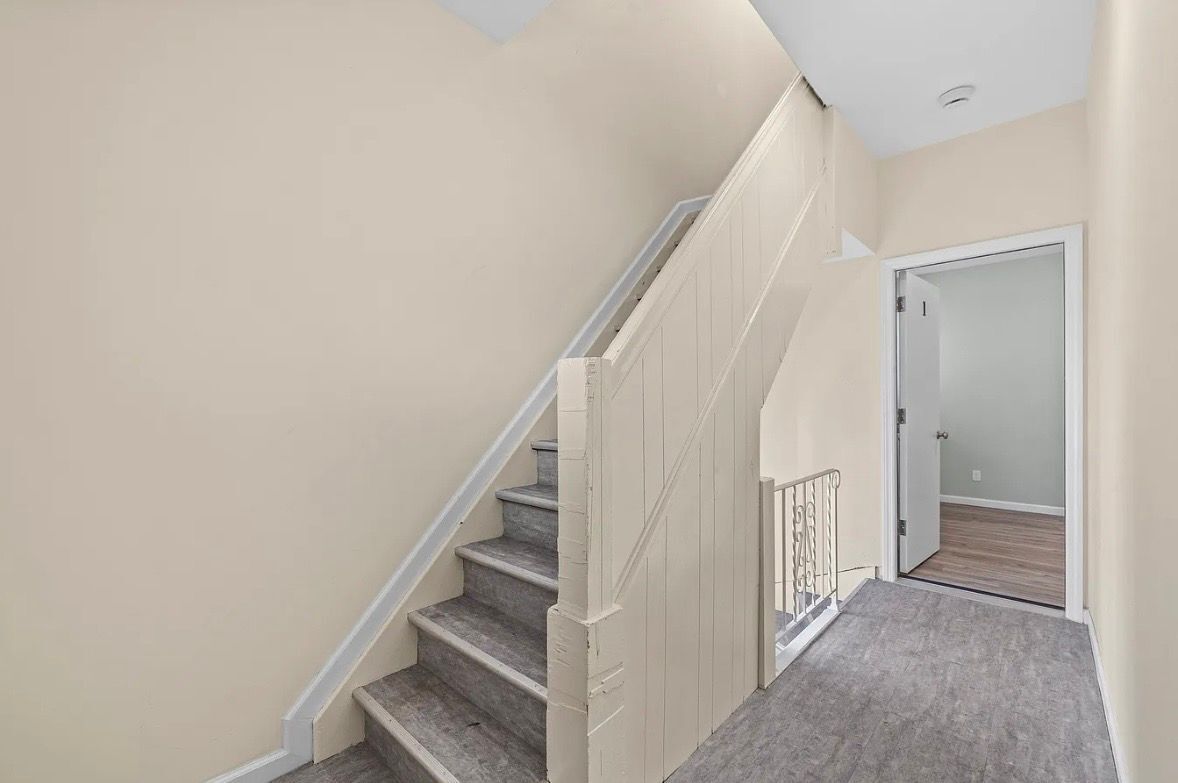 Building Photo - 413 Lanza Ave