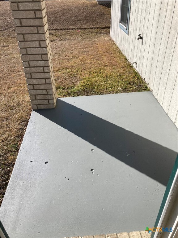 Building Photo - 1401 Windward Dr