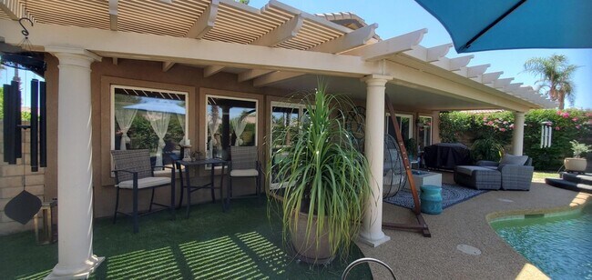 Building Photo - 82570 Delano Dr