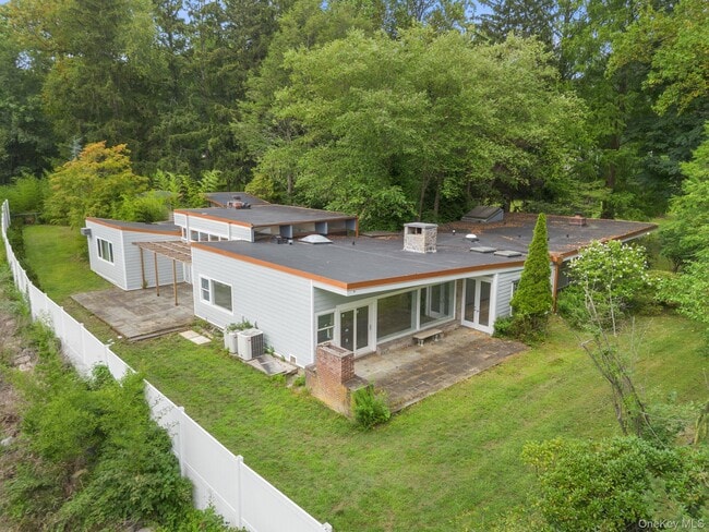 Building Photo - 36 Crosshill Rd