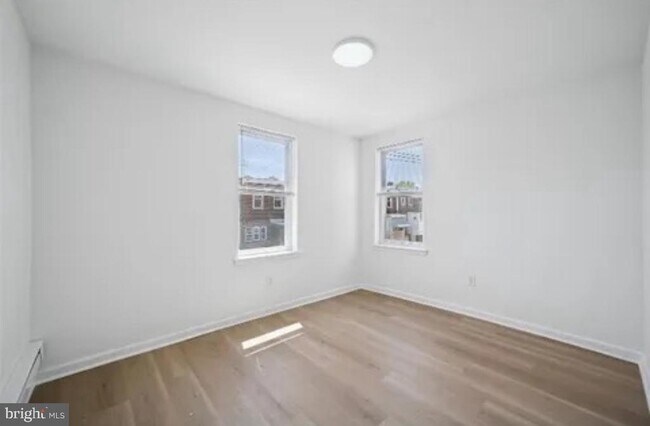 Building Photo - 318 Berkley St