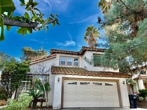 Building Photo - 2418 Tehachapi Dr