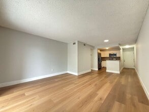 Building Photo - 4304 NW 9th Ave