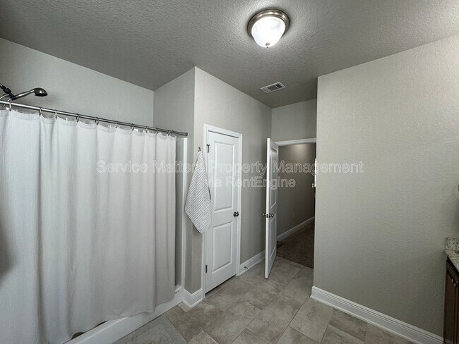 Building Photo - 5337 Parkside Dr