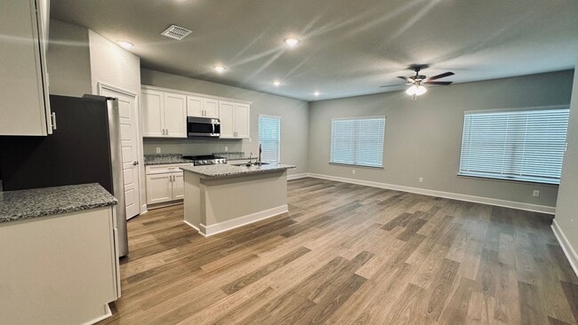 Building Photo - Newly Built Duplex on the Far West Side!