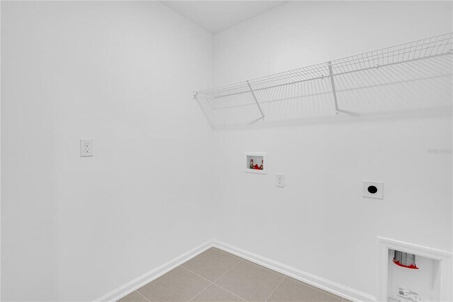 Building Photo - 4751 Guinep Ln