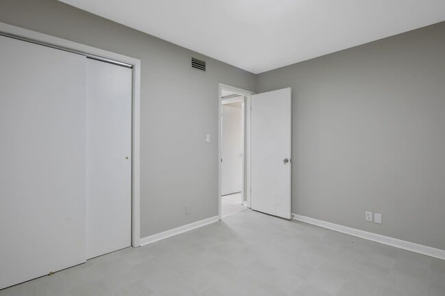 Building Photo - 1608 Fayette Ave
