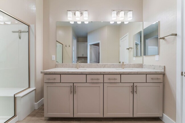 Building Photo - A Meticulously Upgraded Townhouse  *Age Restricted 55+