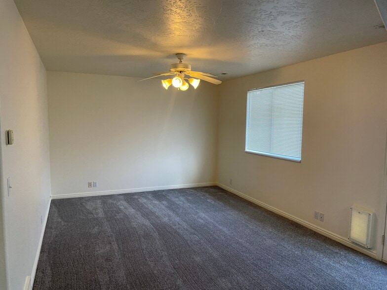 Building Photo - 6435 S Wakefield Way